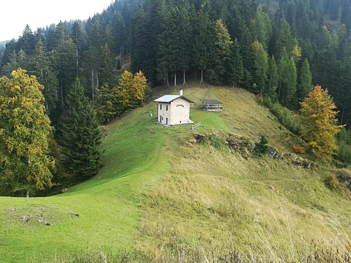 B&B Ai Pini Tilliarn Exterior foto