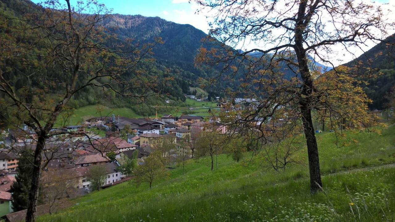 B&B Ai Pini Tilliarn Exterior foto